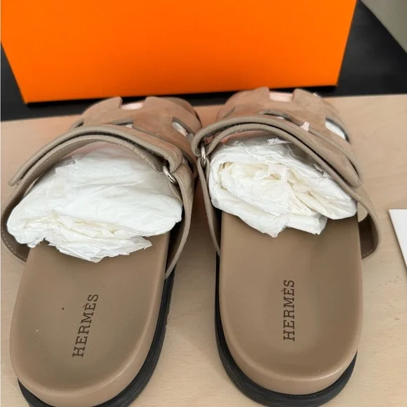 Hermès Chypre beige sandals - Picture 4 of 11